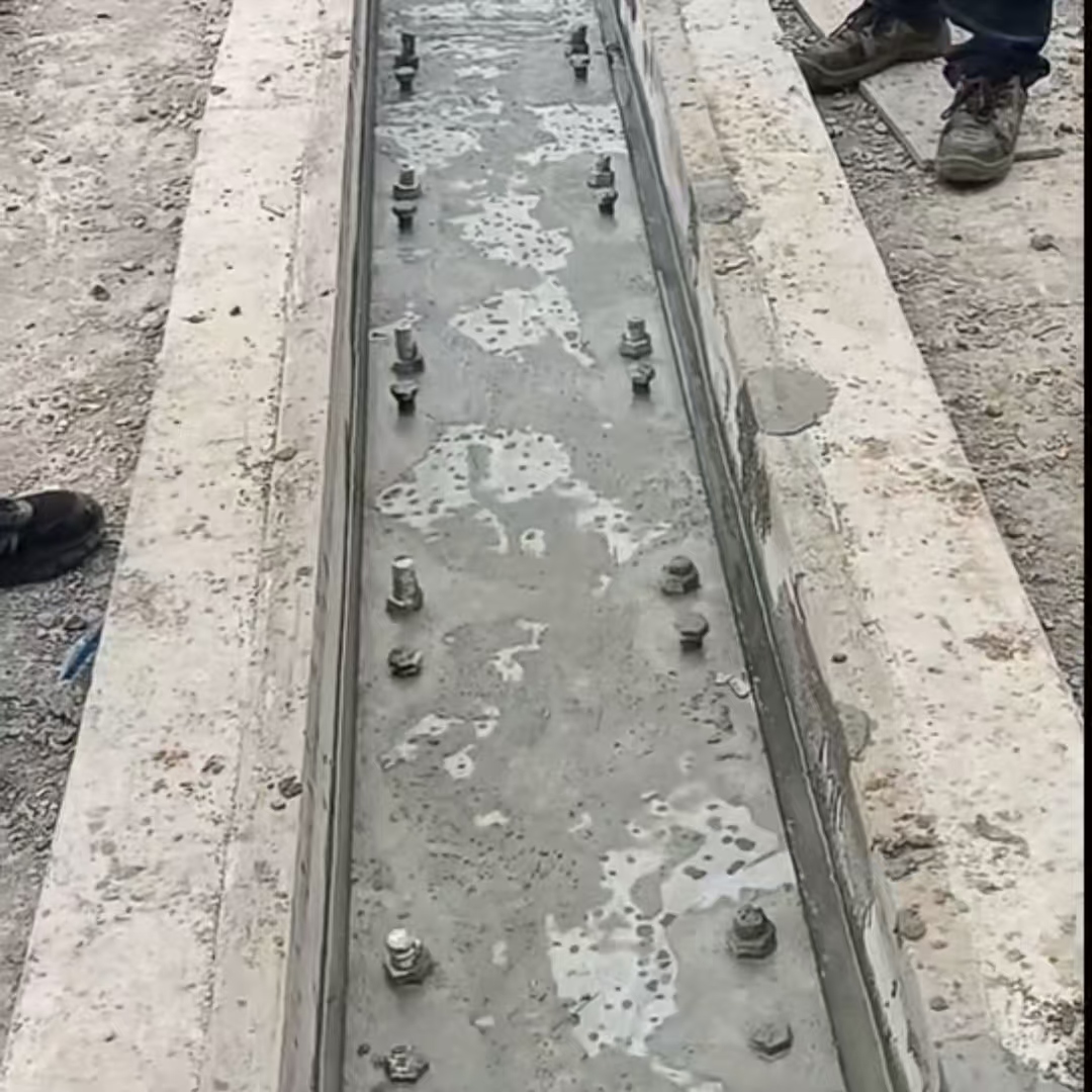建华港口码头起重机龙门吊重型机械设备稳固用早强快凝轨道胶泥